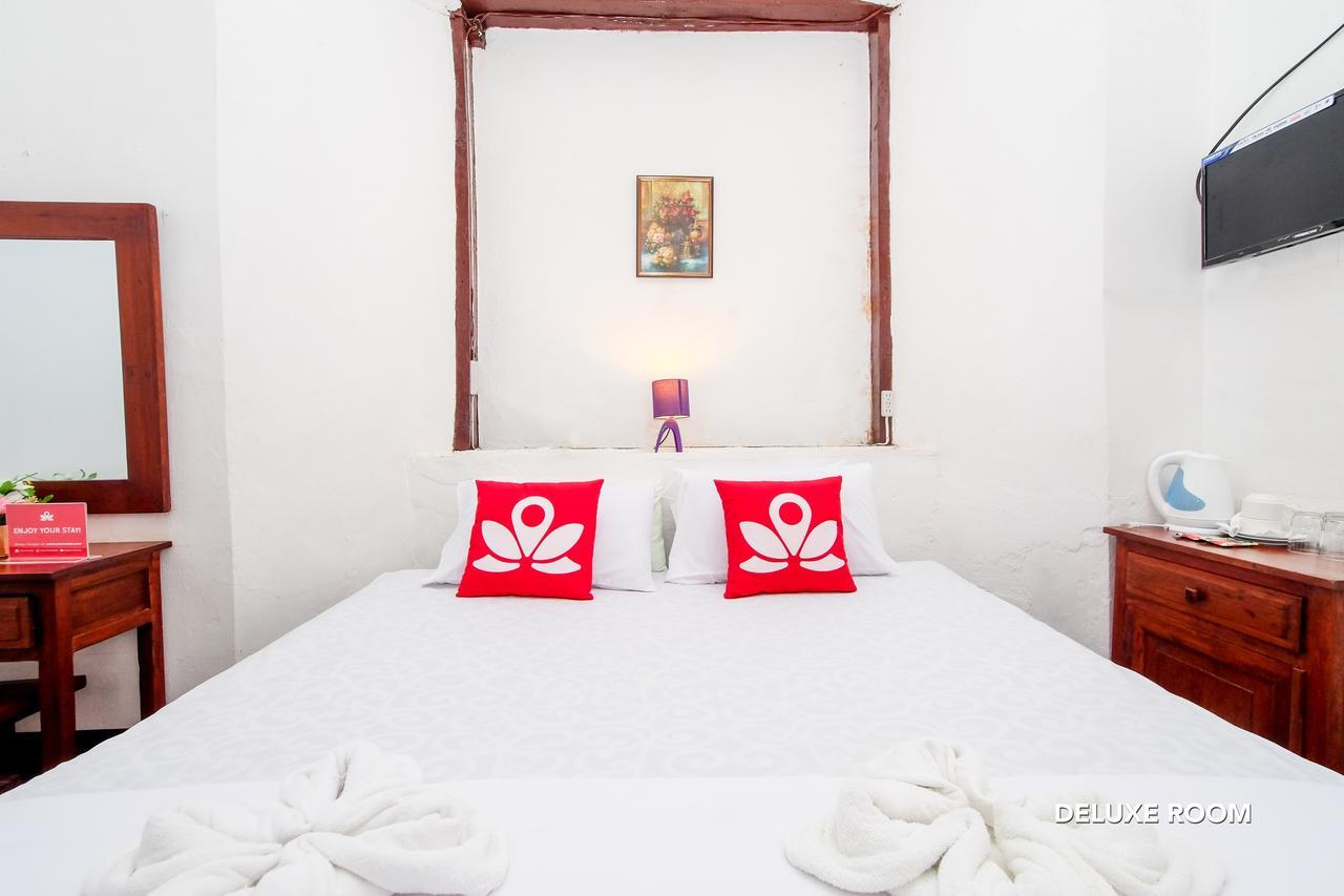 Zen Rooms Calle Crisologo ビガン エクステリア 写真