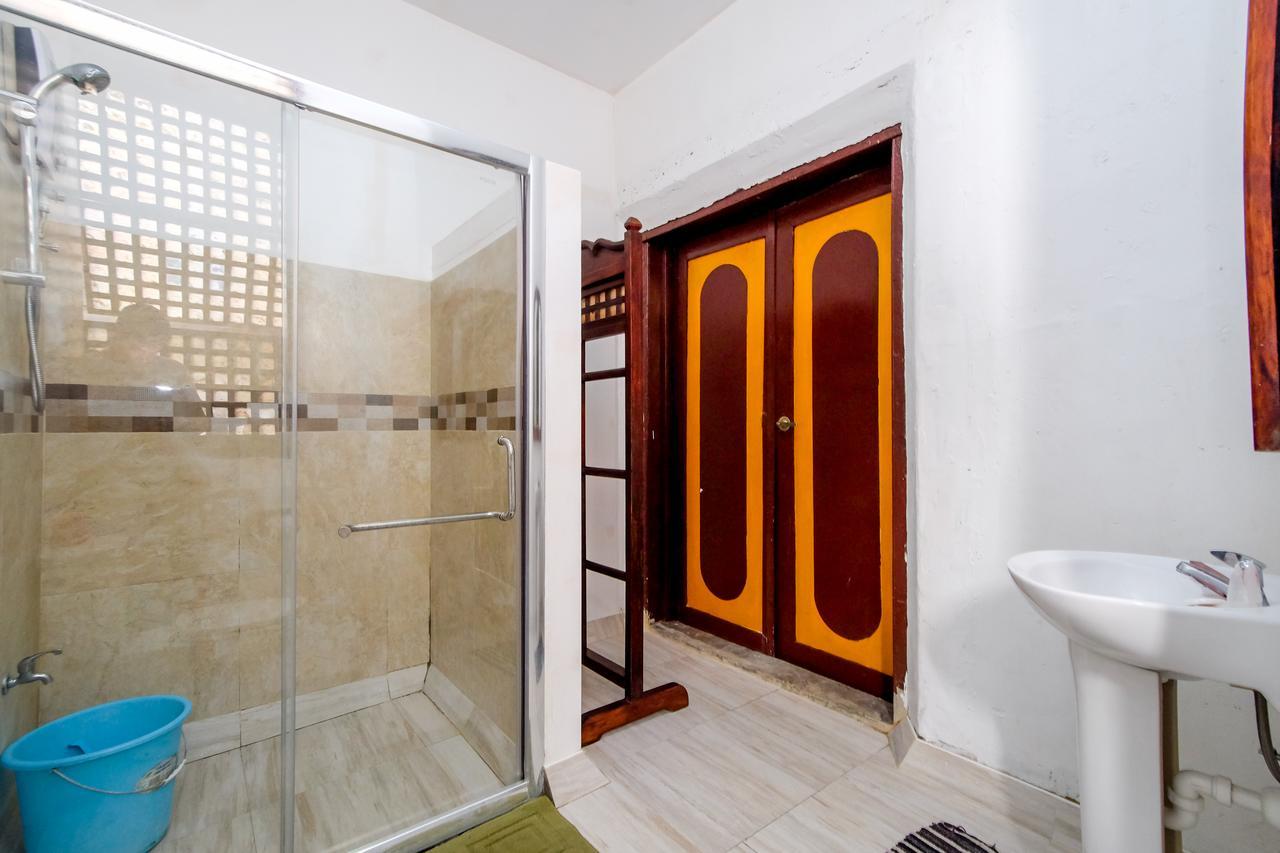 Zen Rooms Calle Crisologo ビガン エクステリア 写真